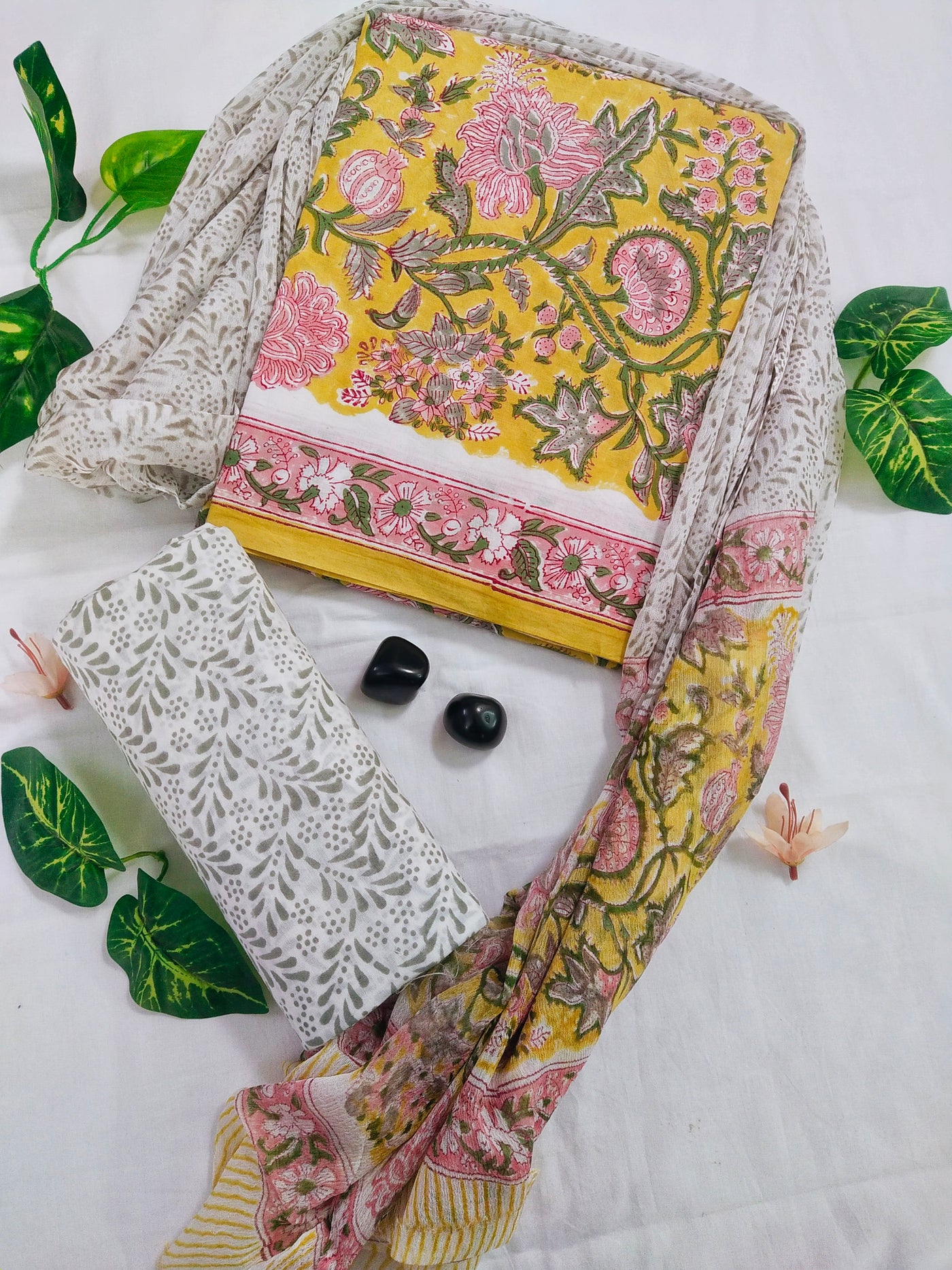 Cotton Suit Set with Chiffon Dupatta (CH18103)