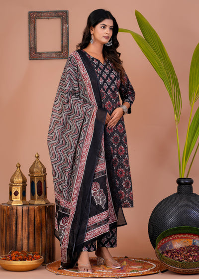 ETHENIC BAGRU BLACK STITCHED COTTON SUIT WITH COTTON DUPATTA ( BTSJ 9014 )