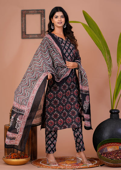 ETHENIC BAGRU BLACK STITCHED COTTON SUIT WITH COTTON DUPATTA ( BTSJ 9014 )