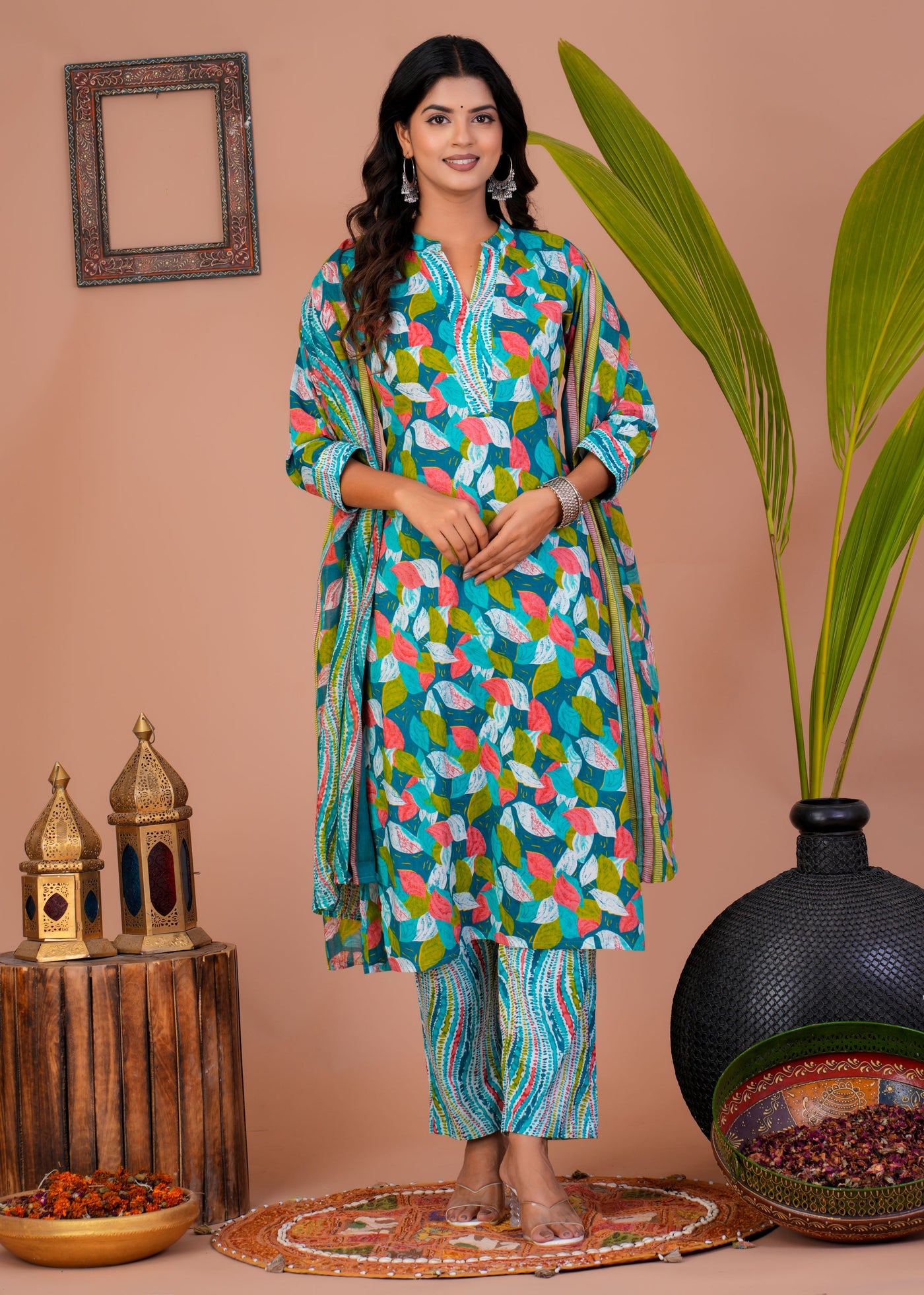 ETHENIC GREEN PETAL STITCHED COTTON SUIT WITH COTTON DUPATTA ( CT1012 )