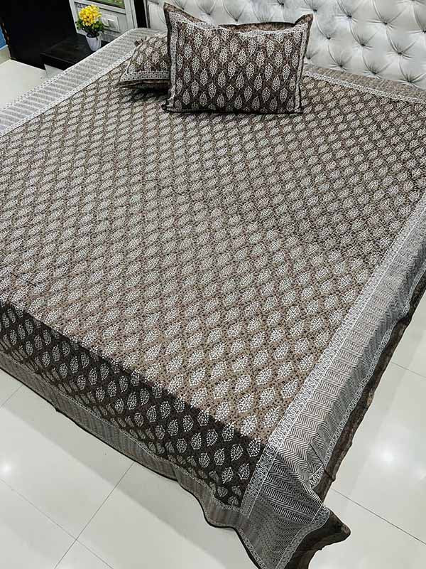 Block Prints King Bed Sheet with 2 Pillow Covers ( BD171214)